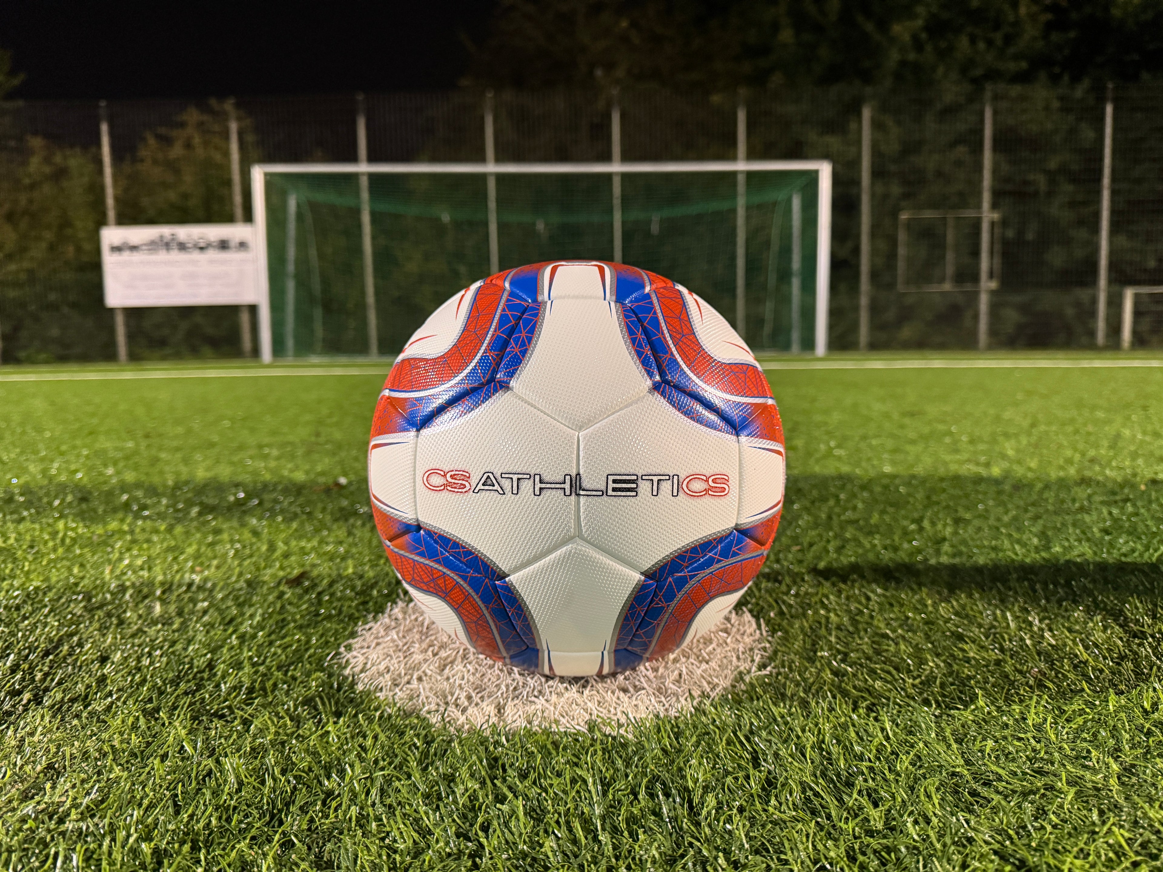 CsAtheltics Fußball Rot Weiß Blau Größe 5 mit Fußballpumpe