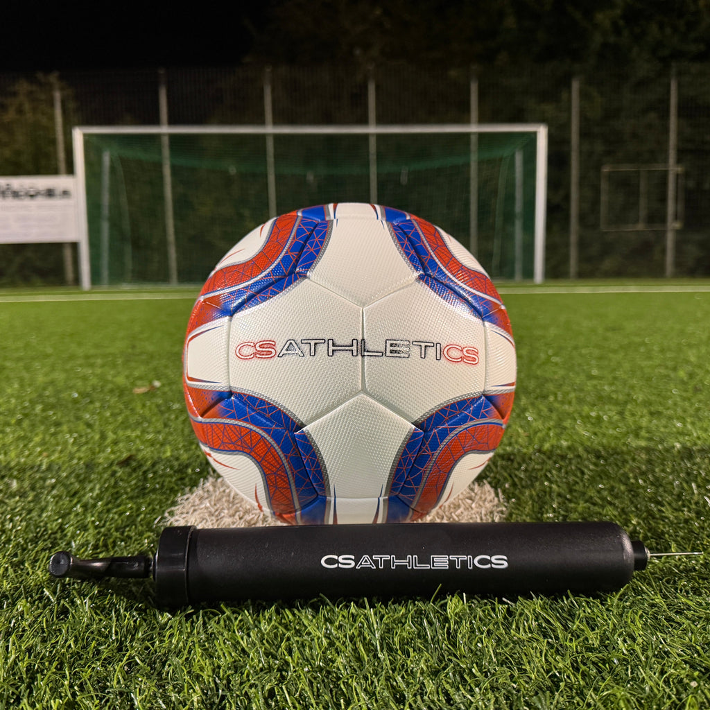CsAtheltics Fußball Rot Weiß Blau Größe 5 mit Fußballpumpe