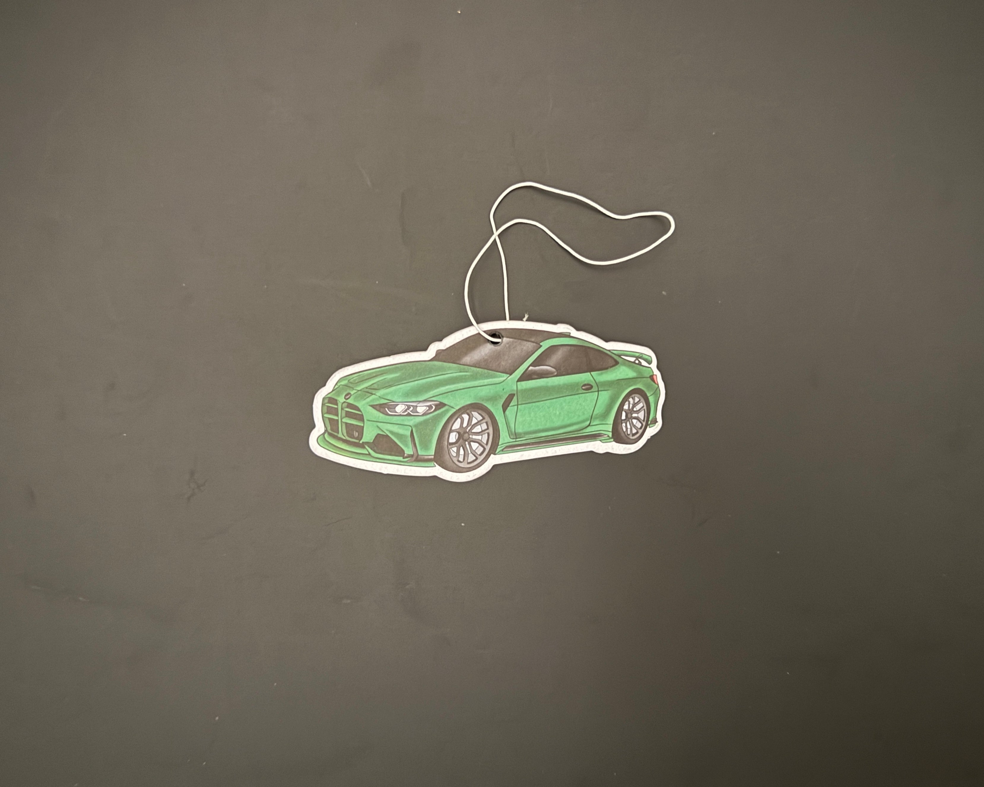 BMW M4 G82 Grün Duftbaum